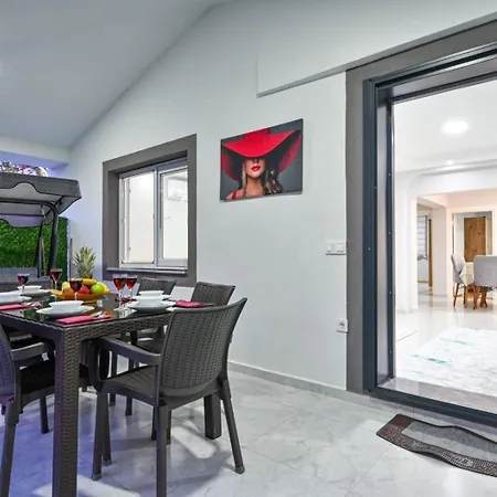 Goecek Inlice Apartment Fethiye